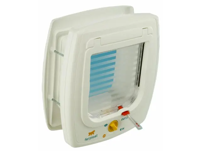 Ofertă exclusivă Usa alba pentru caini de talie mica si pisici Ferplast Swing 22.5 x 10.4 x 25.2 cm
