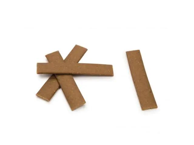 Recompensa pentru caini Beeztees Snack Strips cu Pui 150g Preț mic