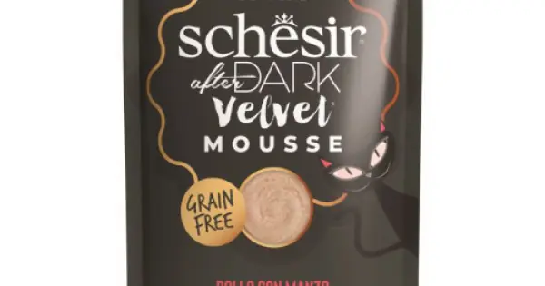 Ultima șansă Hrana umeda pentru pisici Schesir After Dark Plic, mousse cu Pui şi Vită 80 gr
