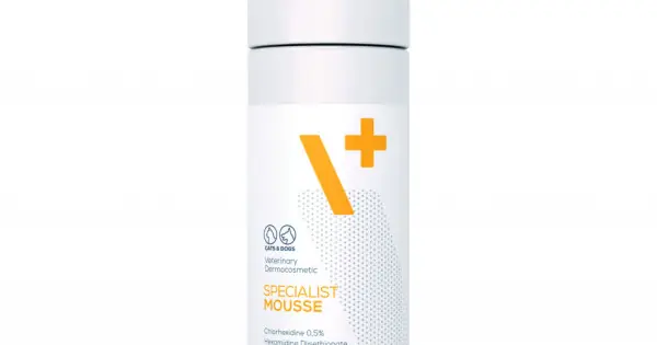 Cel mai vândut Sampon Specialist Mousse, Vet Expert, pentru caini si pisici, 150 ML