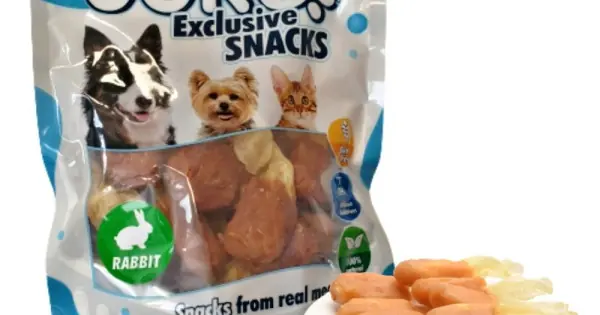 Super ofertă Snacks urechi iepure & carne pui 250 g