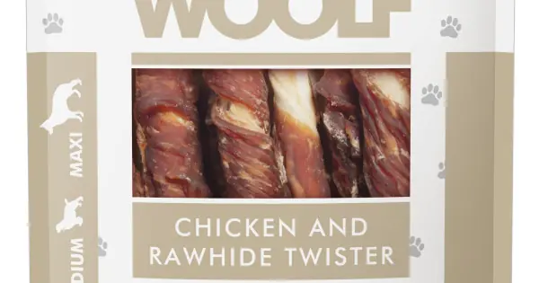Ofertă de sezon WOOLF DOG SNACKS Chicken and Rawhide Twister 100g
