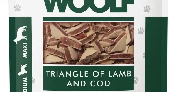 WOOLF DOG SNACKS Lamb and Cod Triangle 100g Reducere de preț