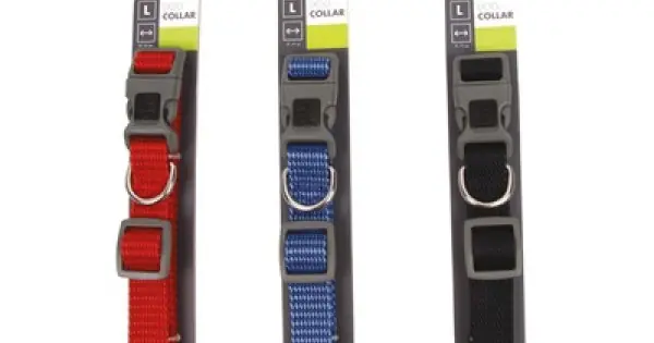 Zgarda caini Sportline M-Pets, rosie, reglabila, 25 mm x 35.5 cm Ofertă de sezon