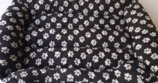 Calitate înaltă Culcus Textil Patut Negru & Labute Albe Pentru Caini si Pisici L