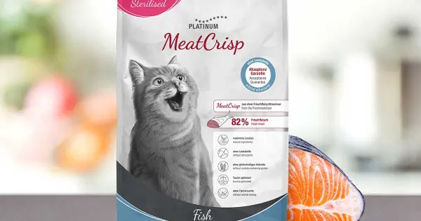 Cumpărături sigure Platinum MeatCrisp, Hrana uscata pentru pisici sterilizate, cu peste, 3 kg